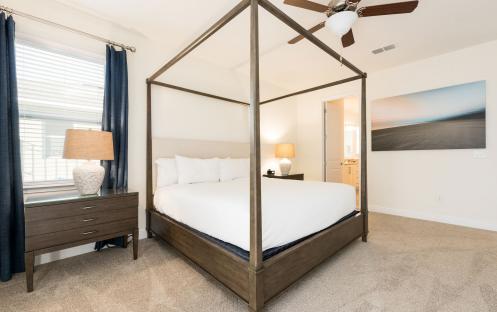 Encore Resort - Nine Bedroom Villa master bedroom